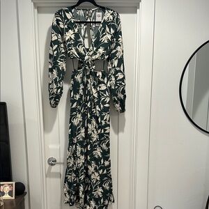 Abercrombie & Fitch Elegant Green Floral Maxi Dress